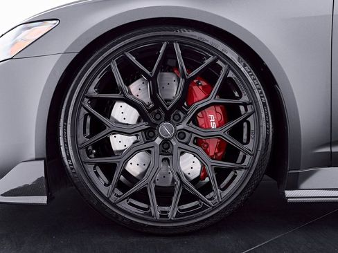 Used 2025 Audi RS 6 performance AWD/4WD image 3