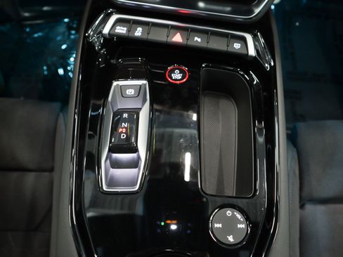 Used 2023 Audi e-tron GT Premium Plus w/ Executive Package image 20