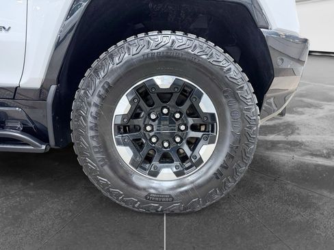 Used 2022 GMC Hummer EV Edition 1 w/ LPO, Illumination Package image 39