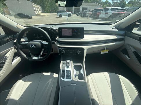 New 2027 INFINITI QX60 Luxe FWD image 13