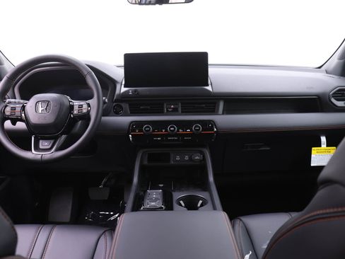 New 2026 Honda Pilot TrailSport image 5