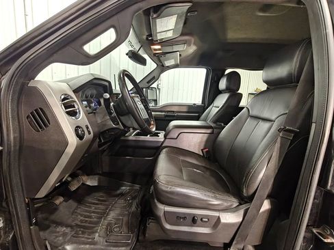 Used 2012 Ford F350 Lariat image 26