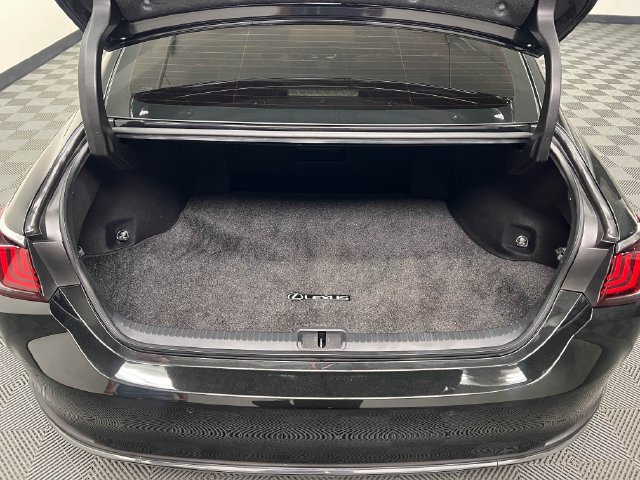 Used 2024 Lexus ES 300h w/ Premium Package FWD image 8