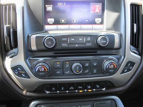 Used 2015 GMC Sierra 1500 Denali RWD image 22