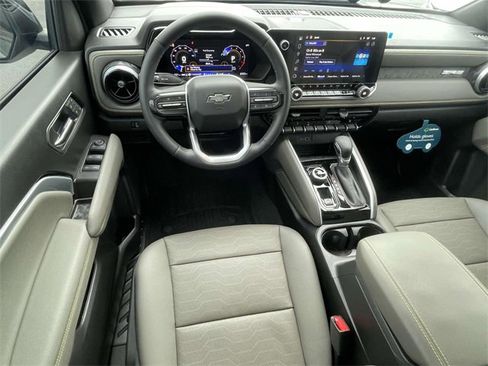 Certified 2025 Chevrolet Colorado ZR2 w/ Technology Package image 15