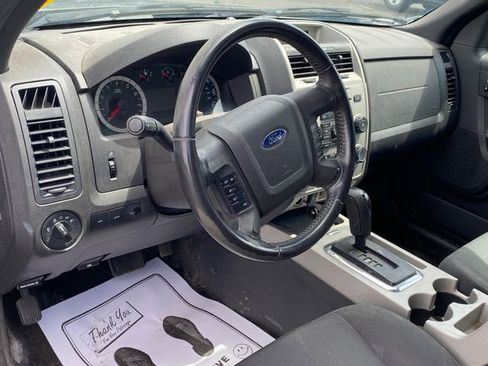 Used 2010 Ford Escape XLT FWD image 5
