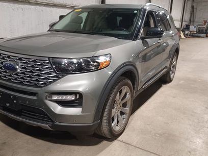 Used 2020 Ford Explorer Platinum w/ Premium Technology Package