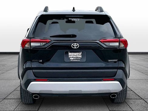 Used 2024 Toyota RAV4 Adventure image 4