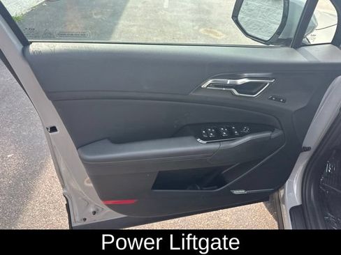 Used 2025 Kia Sportage SX FWD image 17