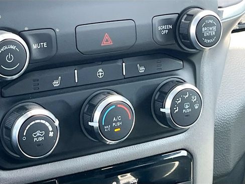 Used 2024 RAM 1500 Big Horn AWD/4WD image 15