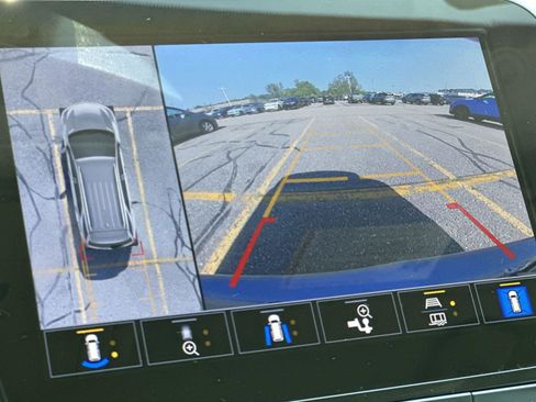 Certified 2023 Chevrolet Equinox Premier image 17