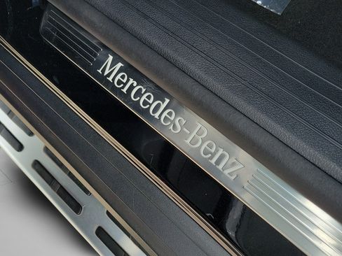 Used 2023 Mercedes-Benz GLS 580 4MATIC image 33