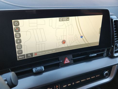 Used 2025 Kia Sportage SX image 16