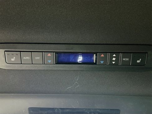 New 2026 Toyota Sienna Platinum image 26