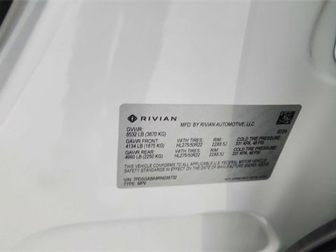 Used 2024 Rivian R1S Adventure image 64