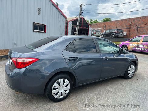 Used 2019 Toyota Corolla LE w/ Carpet Mat Package (TMS) image 4