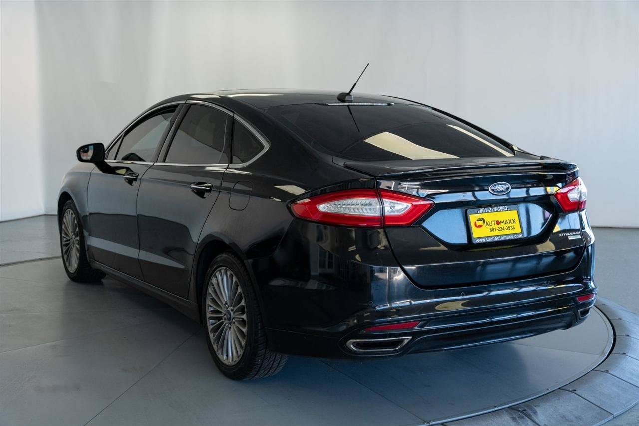 Used 2016 Ford Fusion Titanium FWD image 6