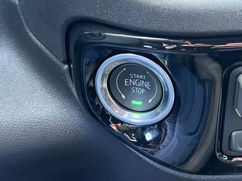 New 2026 GMC Sierra 1500 SLE image 19