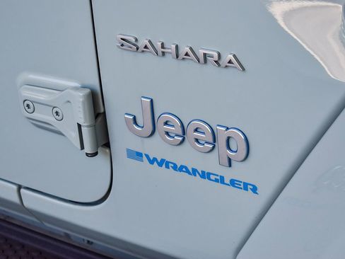 Used 2023 Jeep Wrangler Sahara 4xe w/ Cold Weather Group image 9