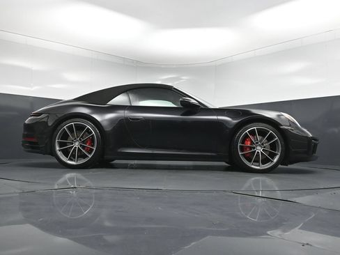 Certified 2020 Porsche 911 Carrera 4 AWD/4WD image 28