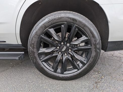Used 2023 Cadillac Escalade Sport Platinum AWD/4WD image 13
