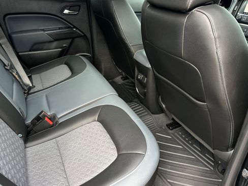 Used 2021 Chevrolet Colorado Z71 image 17