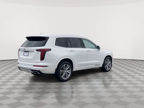 Certified 2023 Cadillac XT6 Premium Luxury w/ LPO, Floor Liner Package image 8