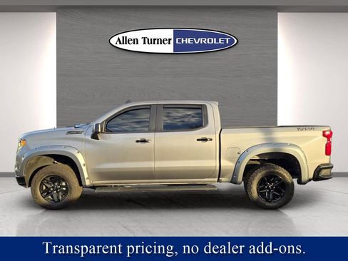Used 2024 Chevrolet Silverado 1500 LT Trail Boss w/ Convenience Package II image 11