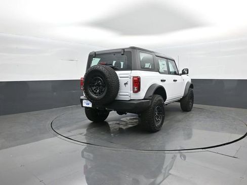 New 2026 Ford Bronco 4-Door AWD/4WD image 7