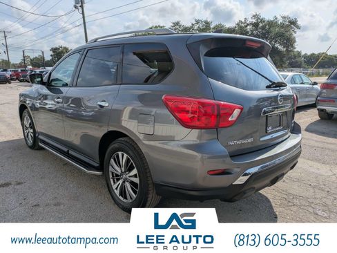 Used 2019 Nissan Pathfinder SV AWD/4WD image 5
