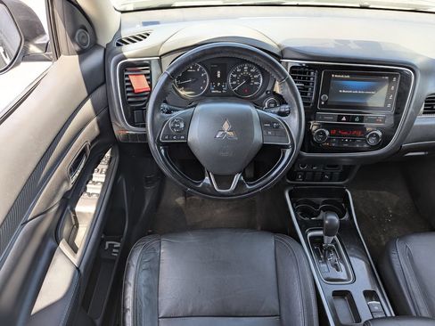 Used 2019 Mitsubishi Outlander SEL FWD image 27