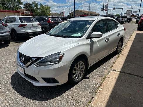 Used 2016 Nissan Sentra SV w/ Style Package FWD image 3