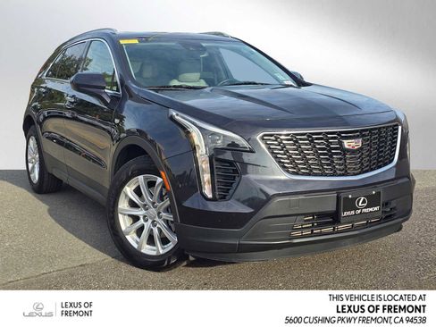Used 2022 Cadillac XT4 Luxury w/ Cold Weather Package image 1