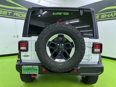 Used 2022 Jeep Wrangler Unlimited Rubicon AWD/4WD image 8