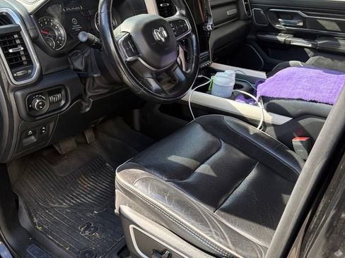 Used 2019 RAM 1500 Laramie RWD image 9