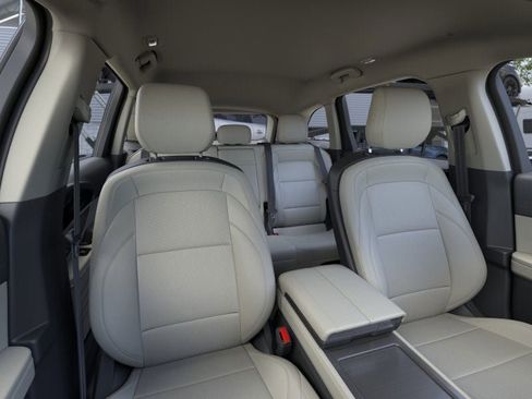 New 2026 Lincoln Nautilus Premier image 10