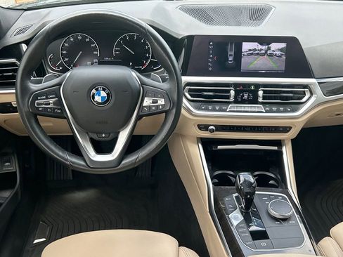 Used 2020 BMW 330i xDrive Sedan w/ Convenience Package AWD/4WD image 24