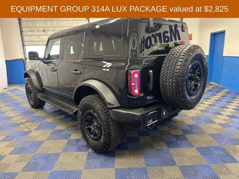 Certified 2025 Ford Bronco Outer Banks w/ Sasquatch Package AWD/4WD image 3