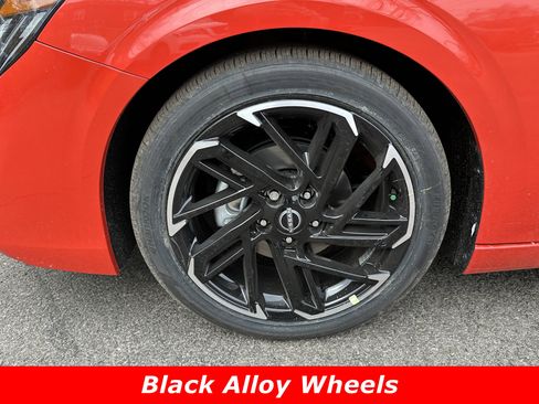 New 2026 Nissan Sentra SR w/ SR Premium Package FWD image 14