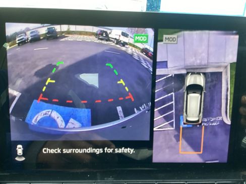 Used 2023 Mitsubishi Outlander SE image 17