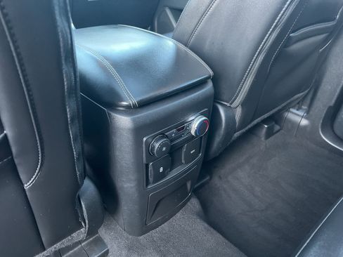 Certified 2022 Ford Explorer XLT w/ Equipment Group 202A image 17