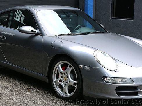 Used 2005 Porsche 911 Carrera S RWD image 3