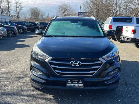 Used 2016 Hyundai Tucson SE w/ Option Group 02 image 2