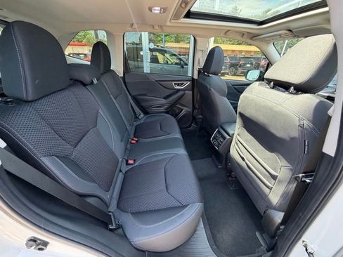 Used 2023 Subaru Forester Premium AWD/4WD image 16