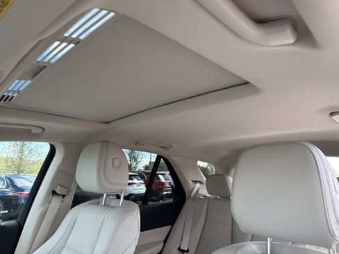 Used 2025 Mercedes-Benz GLE 350 4MATIC image 24