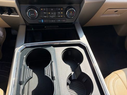 Used 2021 Ford F250 Lariat w/ Chrome Package AWD/4WD image 4