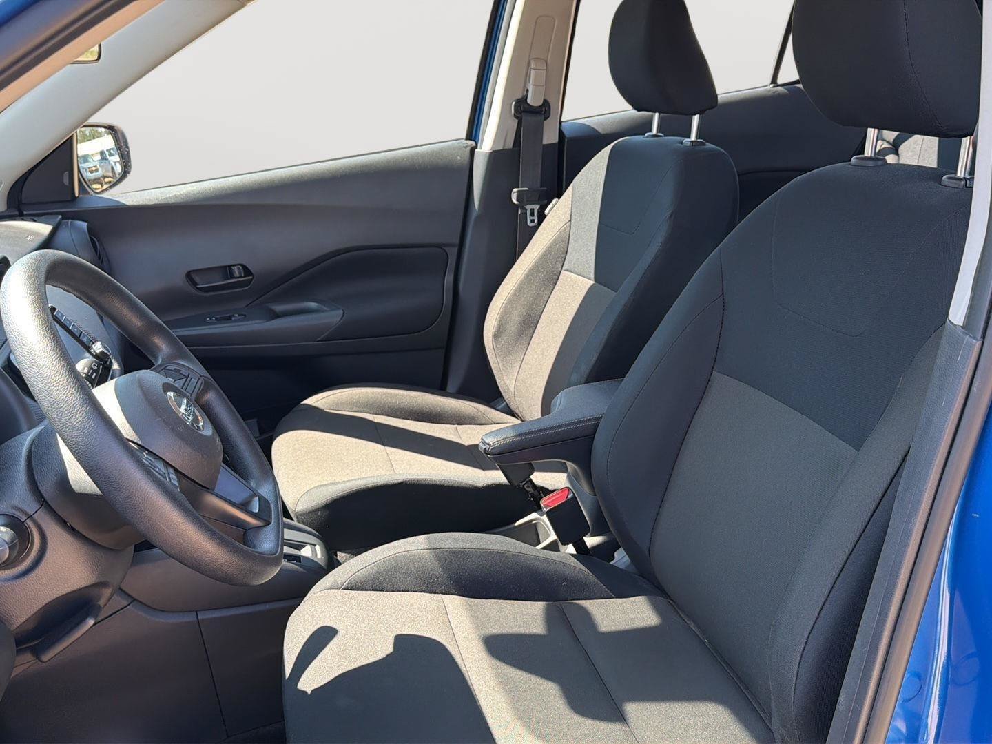 Used 2025 Nissan Kicks Play S FWD image 9