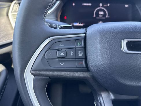 Used 2024 Jeep Grand Cherokee L Limited w/ Luxury Tech Group II image 28