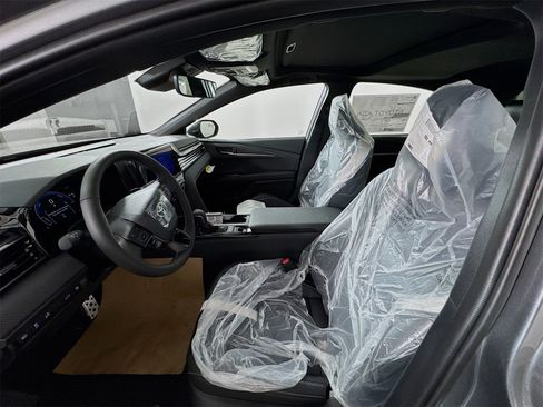 New 2026 Toyota Camry SE image 12