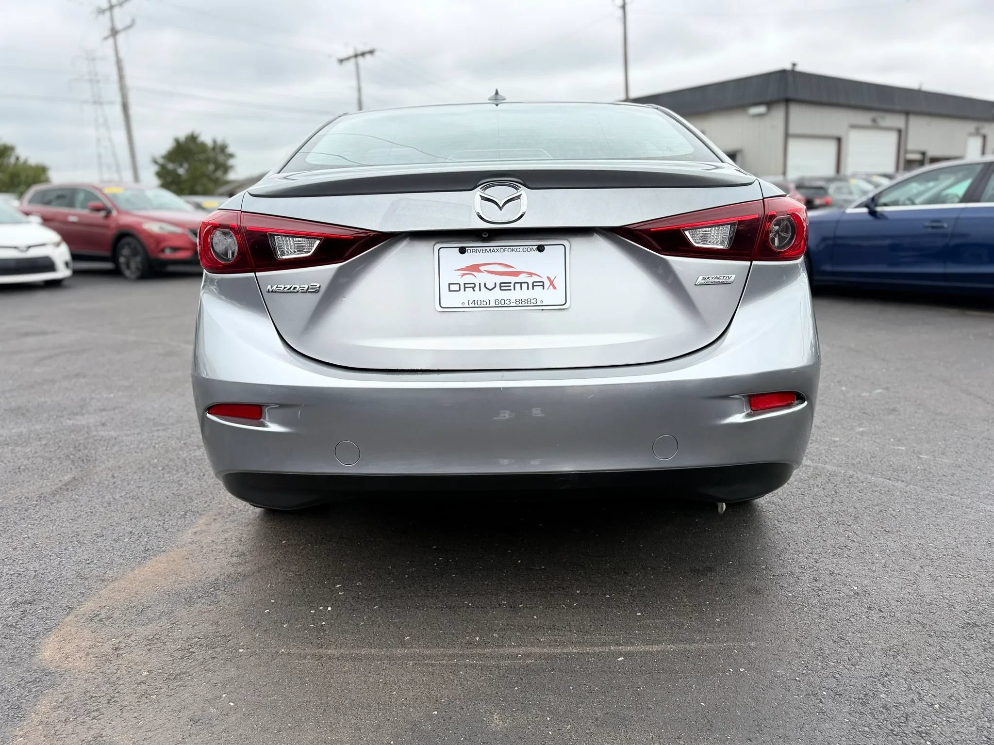 Used 2014 MAZDA MAZDA3 i Touring w/ Technology Package FWD image 4